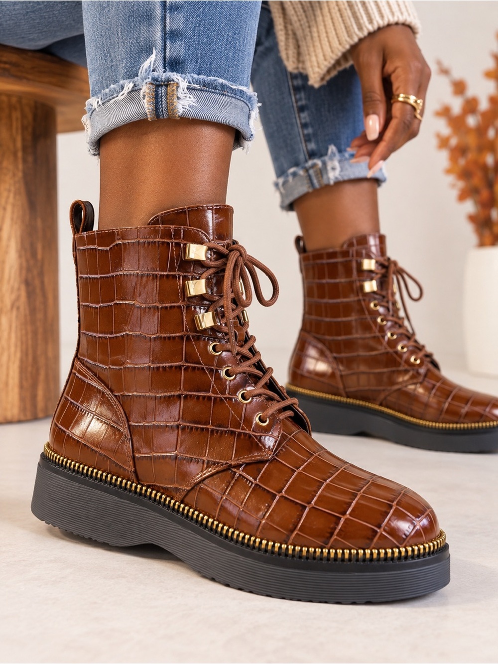 Michael Kors Haskell Crocodile-Embossed Leather Chestnut Brown Boots Size 11